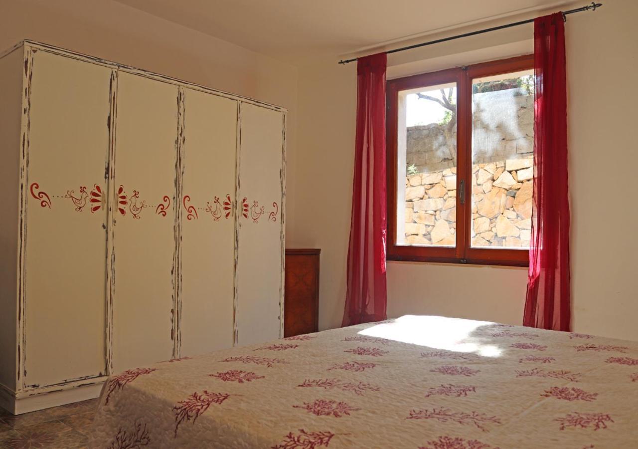 Leli Apartment La Maddalena  Bagian luar foto