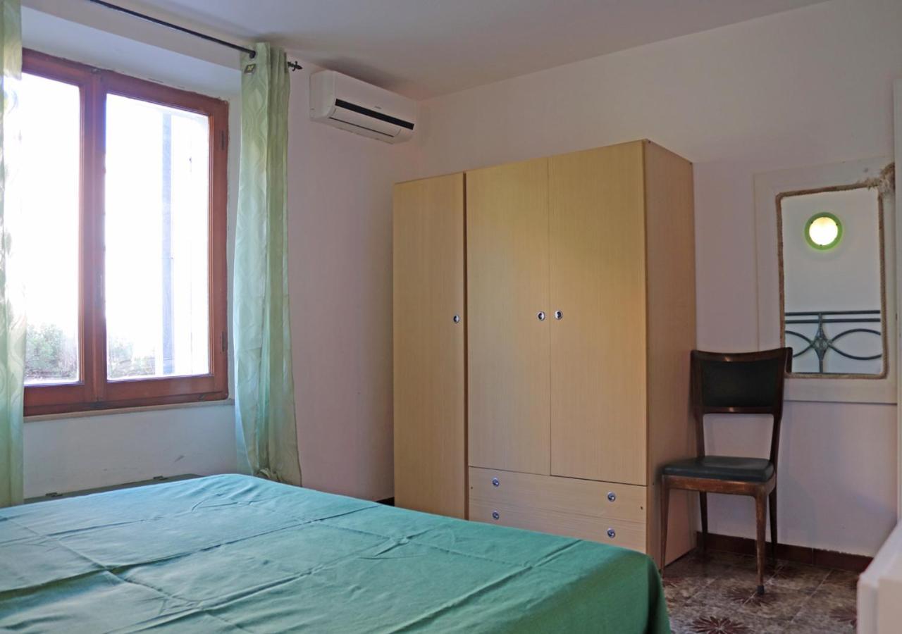 Leli Apartment La Maddalena  Bagian luar foto